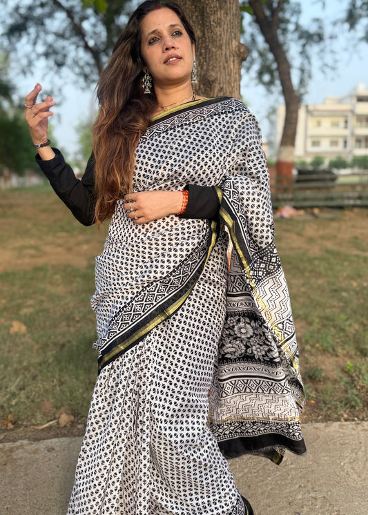 White & Black Maheshwari Cotton Silk Saree
