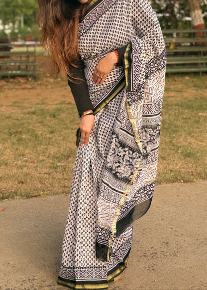 White & Black Maheshwari Cotton Silk Saree